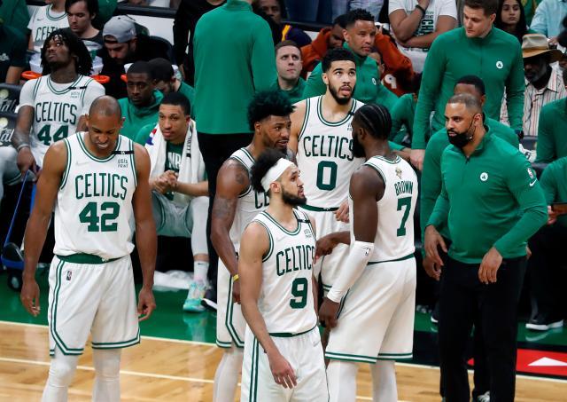 开云体育平台-绿军该如何调整？防守库里策略是否该有所变化